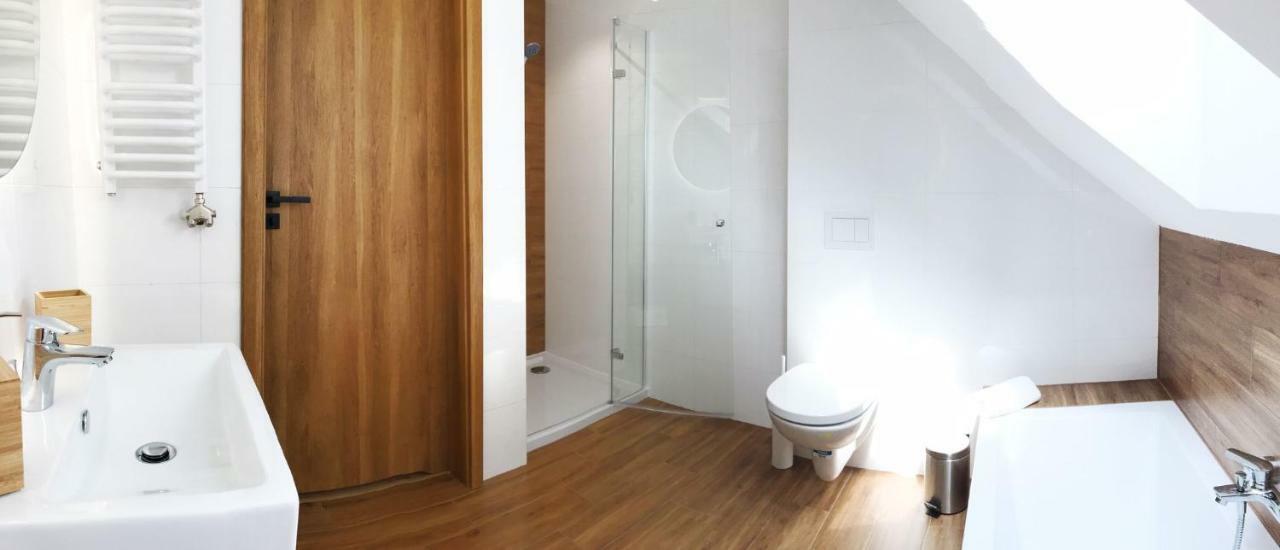 Szaron 250 M Do Kortow Tenisowych I Bulwarow Wislanych - Dream Ustron